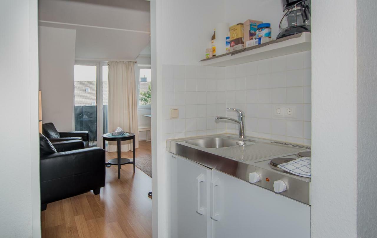 Business & Tourist Apartment Düsseldorf Buitenkant foto