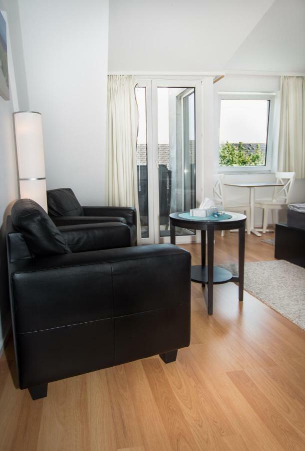 Business & Tourist Apartment Düsseldorf Buitenkant foto